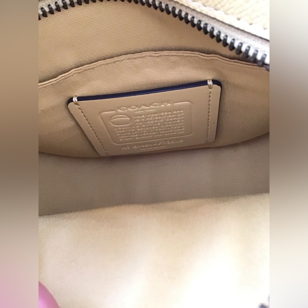 Coach Rare Limited Edition Canteen Crossbody Bag Pristine Condition - Picture 13 of 16